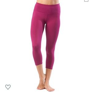 Yogalicious Capri Leggings